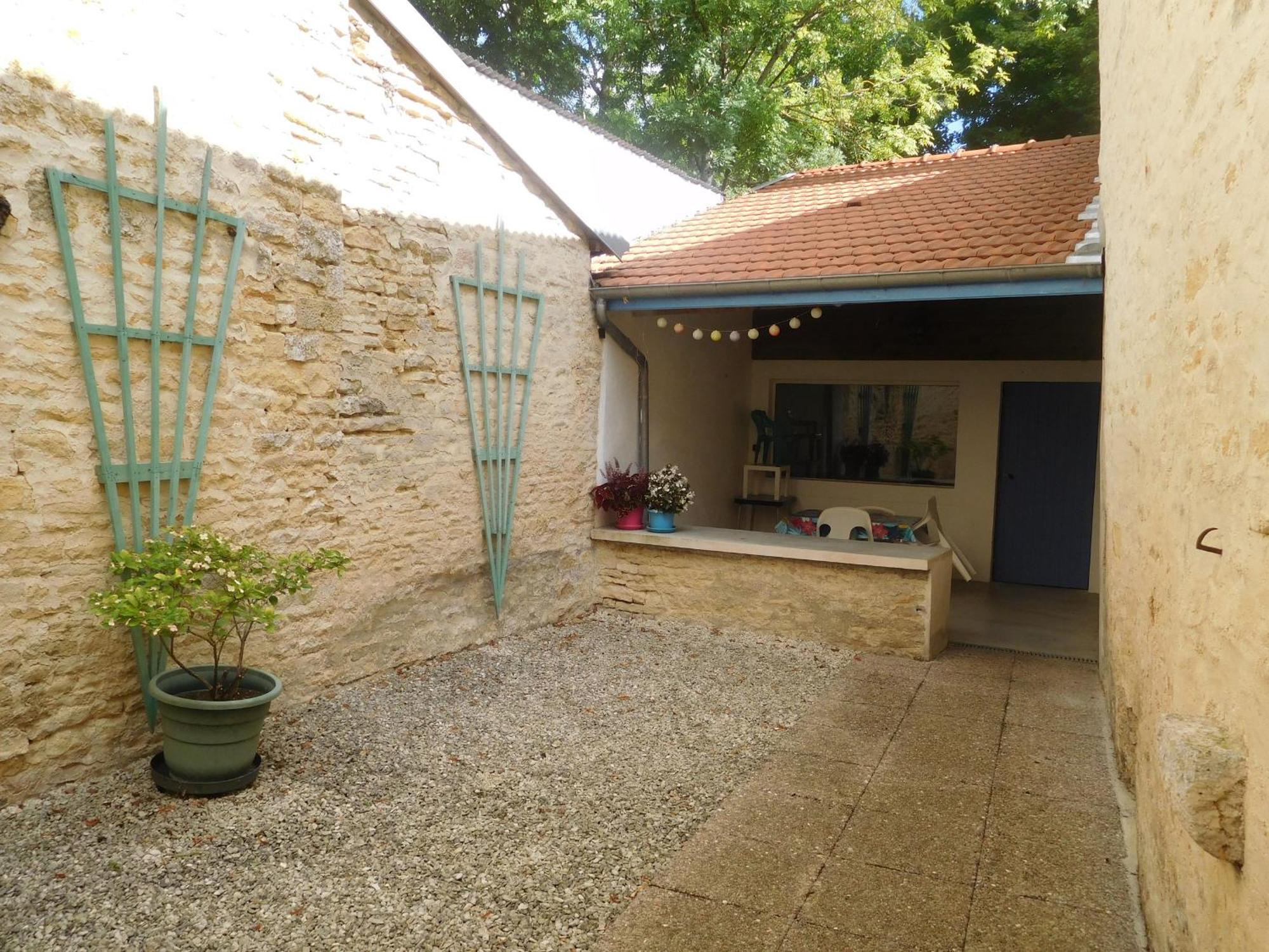 Charmant Gite Au Coeur De Chateauvillain Avec Terrasse Et Balades En Foret - Fr-1-611-10 Exteriér fotografie